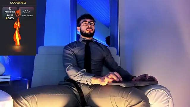 Snapshot of MarkWalker__ chatting on 03/01/25, 10:34 MarkWalker online show from 03/01/25, 10:34