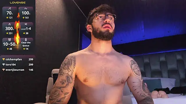 Snapshot of MarkWalker__ chatting on 03/07/25, 04:33 MarkWalker online show from 03/07/25, 04:33