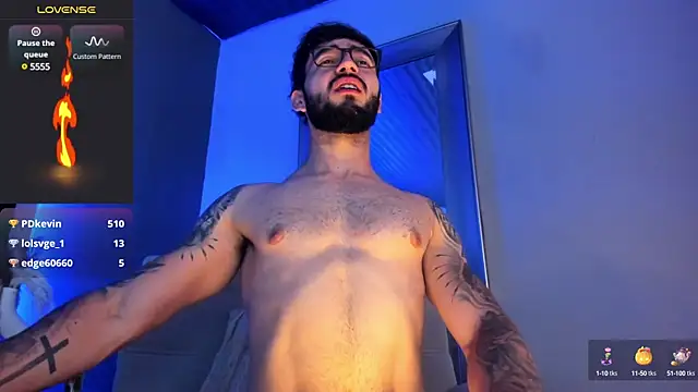 Snapshot of MarkWalker__ chatting on 03/09/25, 02:10 MarkWalker online show from 03/09/25, 02:10