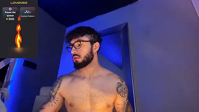 Snapshot of MarkWalker__ chatting on 03/17/25, 10:06 MarkWalker online show from 03/17/25, 10:06