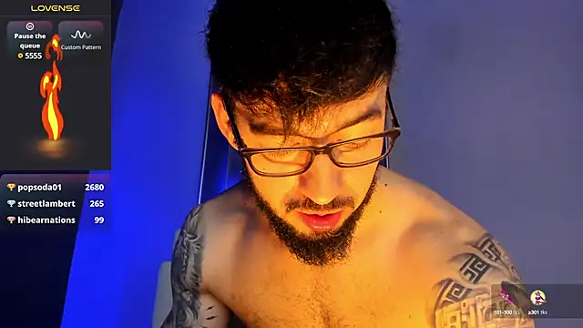 Snapshot of MarkWalker__ chatting on 03/22/25, 04:47 MarkWalker online show from 03/22/25, 04:47