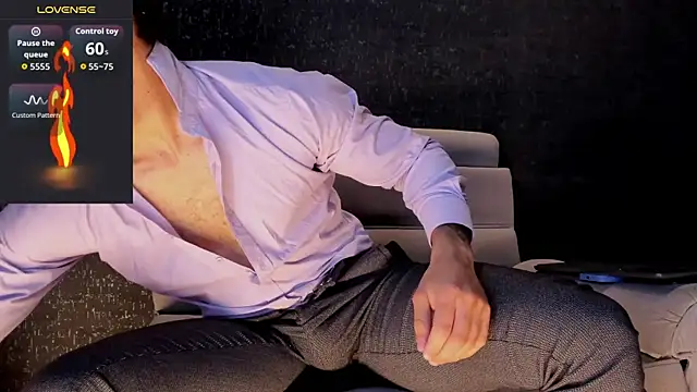 Snapshot of MarkWalker__ chatting on 10/18/25, 10:16 MarkWalker online show from 10/18/25, 10:16