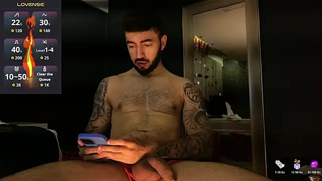 Snapshot of MarkWalker__ chatting on 10/19/25, 10:16 MarkWalker online show from 10/19/25, 10:16