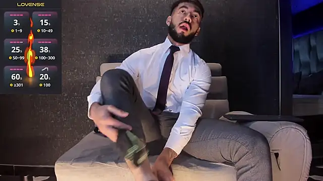 Snapshot of MarkWalker__ chatting on 10/25/25, 10:12 MarkWalker online show from 10/25/25, 10:12