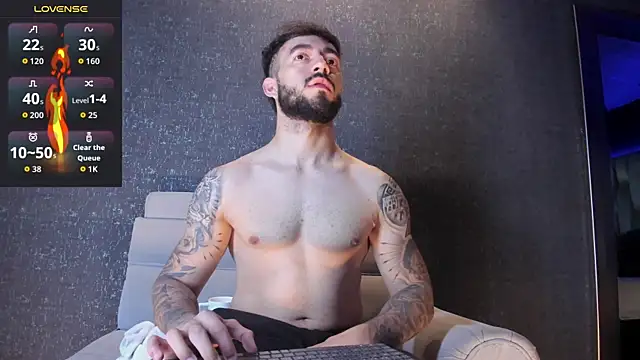 Snapshot of MarkWalker__ chatting on 10/28/25, 10:08 MarkWalker online show from 10/28/25, 10:08