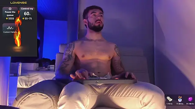 Snapshot of MarkWalker__ chatting on 11/07/25, 10:04 MarkWalker online show from 11/07/25, 10:04