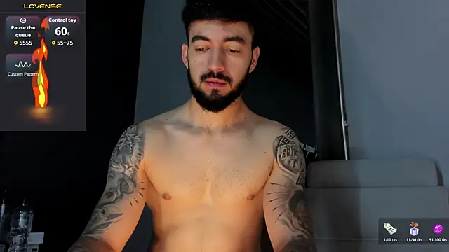 Snapshot of MarkWalker__ chatting on 11/14/25, 09:52 MarkWalker online show from 11/14/25, 09:52