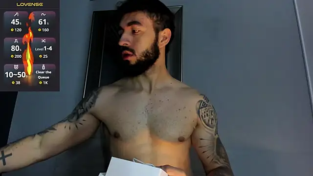 Snapshot of MarkWalker__ chatting on 12/02/25, 10:09 MarkWalker online show from 12/02/25, 10:09