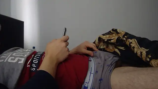 MontanaHamburg online show from 12/15/24, 11:55