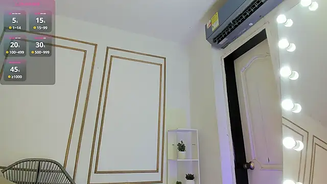 Snapshot of kristyl_paez chatting on 09/19/25, 05:57 kristyl paez online show from 09/19/25, 05:57