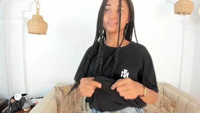 Snapshot of kristyl_paez chatting on 10/03/25, 07:00 kristyl paez online show from 10/03/25, 07:00