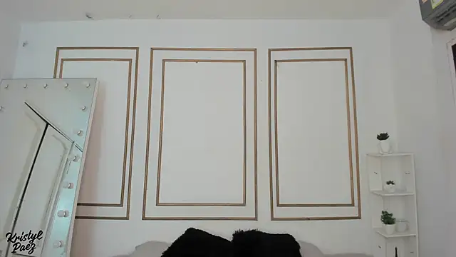 Snapshot of kristyl_paez chatting on 12/14/25, 03:39 kristyl paez online show from 12/14/25, 03:39