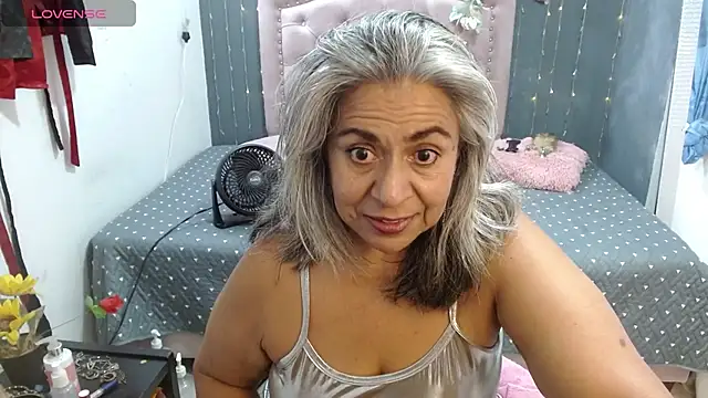 lalisha 96 online show from 07/10/26, 12:04
