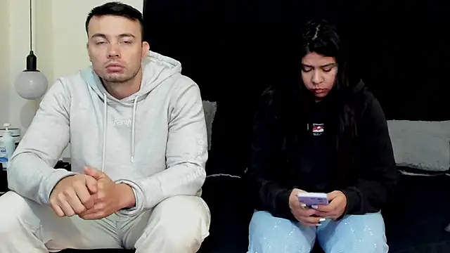 Snapshot of lissandthor13 chatting on 12/21/25, 10:22 lissandthor13 online show from 12/21/25, 10:22