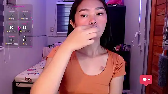 Itsme claire online show from 10/04/25, 01:25