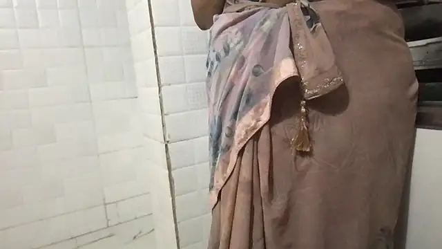 Riyasingh9 online show from 10/17/25, 03:20