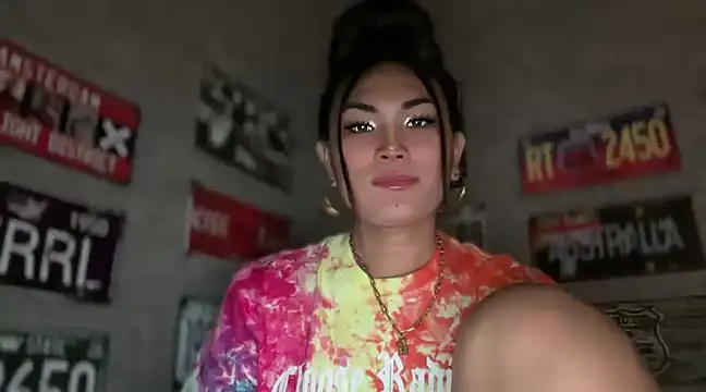 Snapshot of ur_satisfaction chatting on 12/06/24, 06:37 ur satisfaction online show from 12/06/24, 06:37