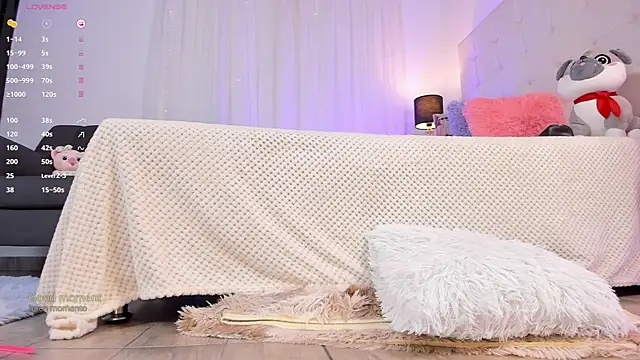 Snapshot of tatikiss_ chatting on 03/04/25, 02:42 tatikiss online show from 03/04/25, 02:42