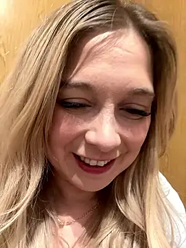 CherryAuroraa online show from 01/15/26, 10:13