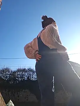 Snapshot of Lina_lou4 chatting on 01/18/25, 12:57 Lina lou4 online show from 01/18/25, 12:57