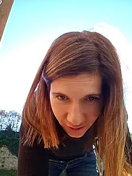 Snapshot of Lina_lou4 chatting on 02/04/25, 11:49 Lina lou4 online show from 02/04/25, 11:49