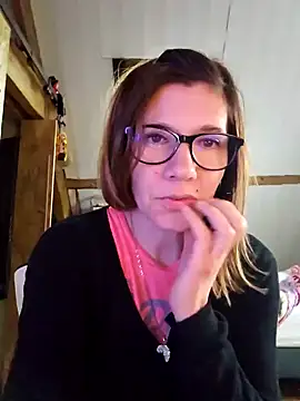 Snapshot of Lina_lou4 chatting on 02/10/25, 10:09 Lina lou4 online show from 02/10/25, 10:09