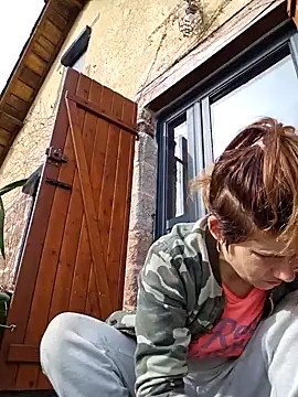 Snapshot of Lina_lou4 chatting on 02/12/25, 12:12 Lina lou4 online show from 02/12/25, 12:12