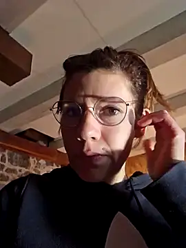 Snapshot of Lina_lou4 chatting on 02/16/25, 09:59 Lina lou4 online show from 02/16/25, 09:59