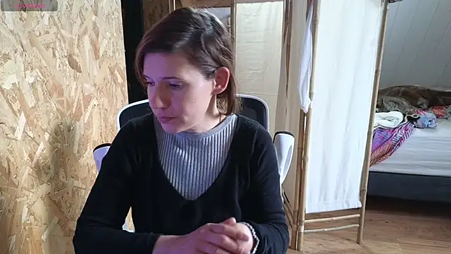 Snapshot of Lina_lou4 chatting on 03/16/25, 12:44 Lina lou4 online show from 03/16/25, 12:44