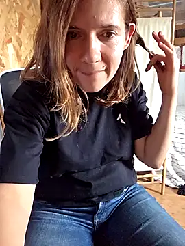 Snapshot of Lina_lou4 chatting on 09/08/25, 03:55 Lina lou4 online show from 09/08/25, 03:55