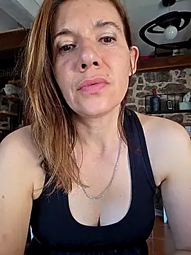 Snapshot of Lina_lou4 chatting on 09/19/25, 12:39 Lina lou4 online show from 09/19/25, 12:39