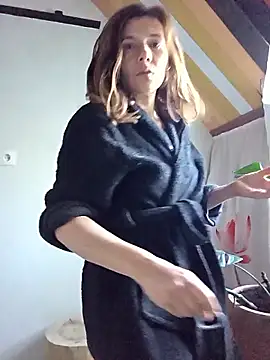 Snapshot of Lina_lou4 chatting on 10/02/25, 07:04 Lina lou4 online show from 10/02/25, 07:04