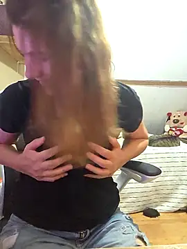 Snapshot of Lina_lou4 chatting on 11/16/25, 05:07 Lina lou4 online show from 11/16/25, 05:07