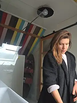 Snapshot of Lina_lou4 chatting on 11/19/25, 08:47 Lina lou4 online show from 11/19/25, 08:47