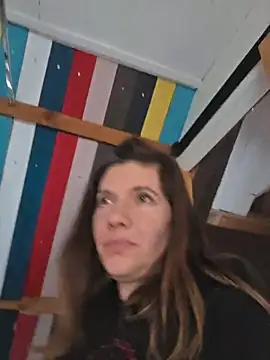 Snapshot of Lina_lou4 chatting on 11/29/25, 02:09 Lina lou4 online show from 11/29/25, 02:09