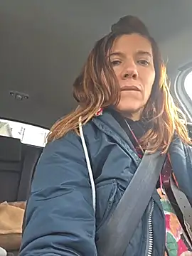 Snapshot of Lina_lou4 chatting on 11/30/25, 09:57 Lina lou4 online show from 11/30/25, 09:57