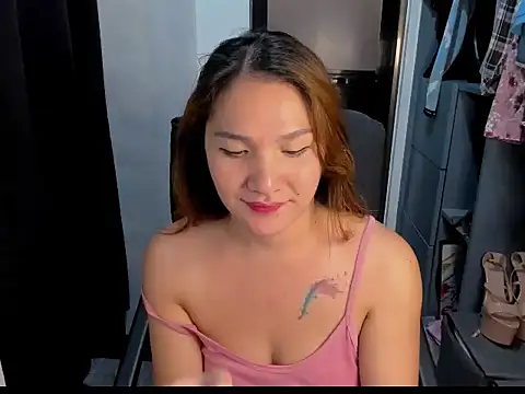 Snapshot of soooooANGEL chatting on 09/26/25, 02:48 soooooANGEL online show from 09/26/25, 02:48