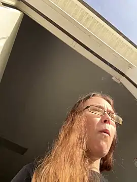 Dakota 02 online show from 04/06/26, 12:28