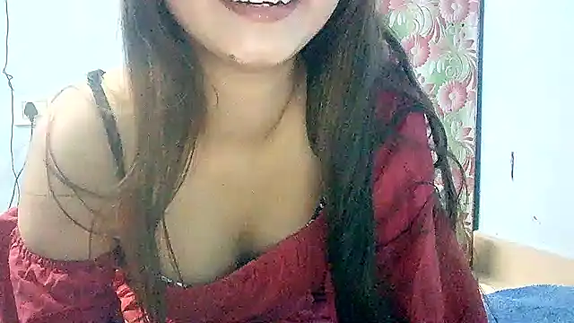 Snapshot of lovelydesi21 chatting on 01/20/25, 04:01 lovelydesi21 online show from 01/20/25, 04:01