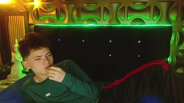 cruz dante online show from 04/11/26, 07:18