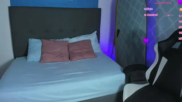 cora 22 online show from 10/21/25, 12:50