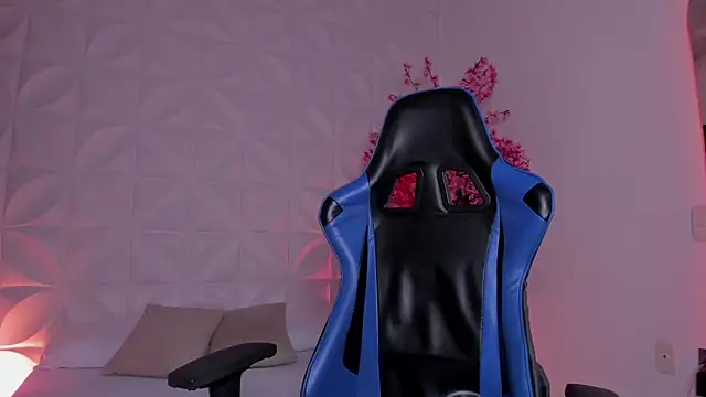 cora 22 online show from 02/10/26, 12:42