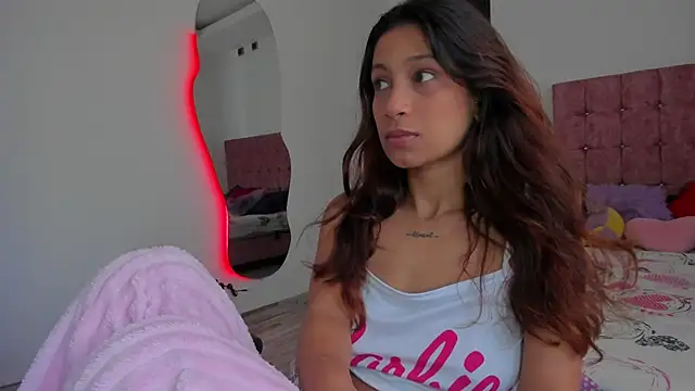 cora 22 online show from 04/22/26, 12:18