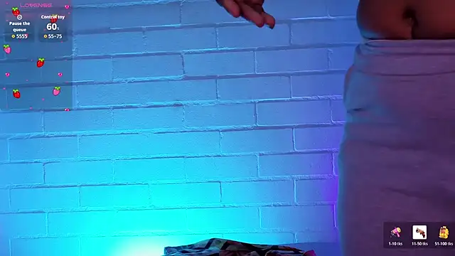 louise nails online show from 04/21/26, 12:44