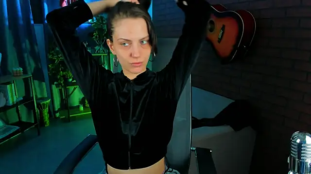 Snapshot of EmilyWilden chatting on 03/07/25, 11:29 EmilyWilden online show from 03/07/25, 11:29