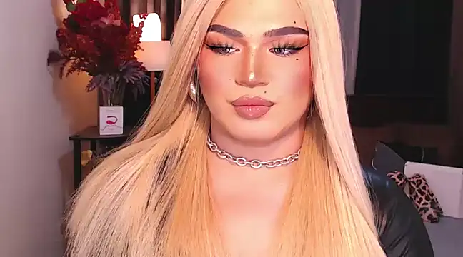 Snapshot of Bitch_Fowler69 chatting on 12/23/24, 03:50 Bitch Fowler69 online show from 12/23/24, 03:50