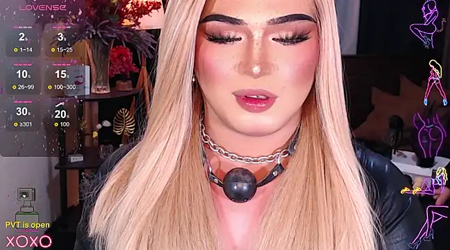 Snapshot of Bitch_Fowler69 chatting on 02/19/25, 10:42 Bitch Fowler69 online show from 02/19/25, 10:42