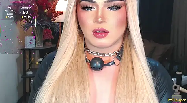 Snapshot of Bitch_Fowler69 chatting on 03/17/25, 12:35 Bitch Fowler69 online show from 03/17/25, 12:35