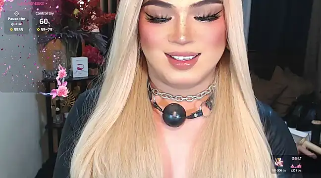 Snapshot of Bitch_Fowler69 chatting on 03/20/25, 08:08 Bitch Fowler69 online show from 03/20/25, 08:08