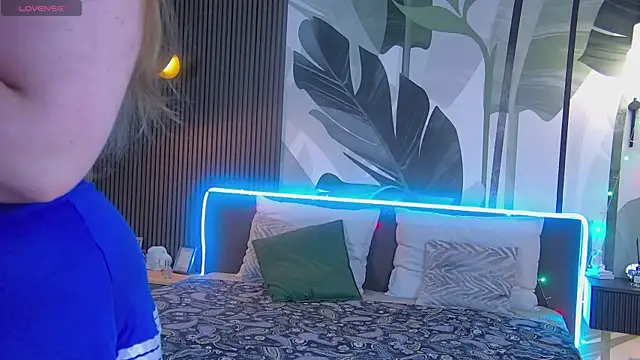 RubyValen online show from 01/16/25, 01:06